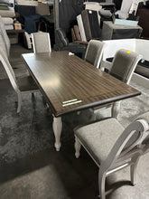 Load image into Gallery viewer, Dining table and 4 chairs
