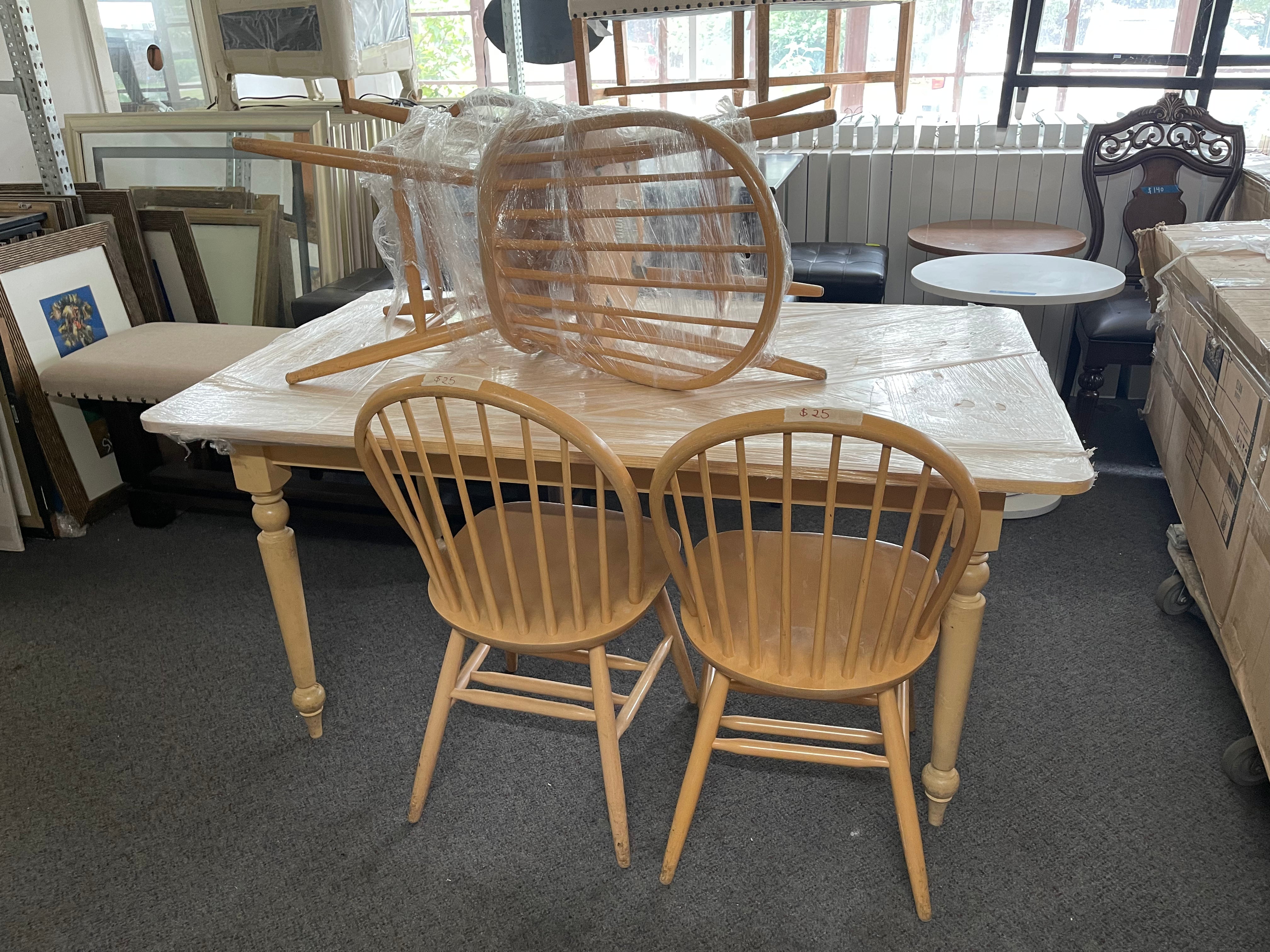 Dining table and 6 chairs