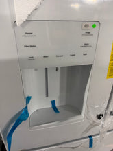 Load image into Gallery viewer, Water and ice dispenser close-up