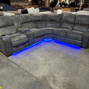 Recliner sectional sofa