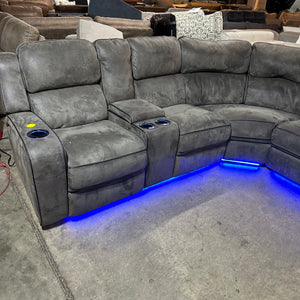 Recliner sectional sofa